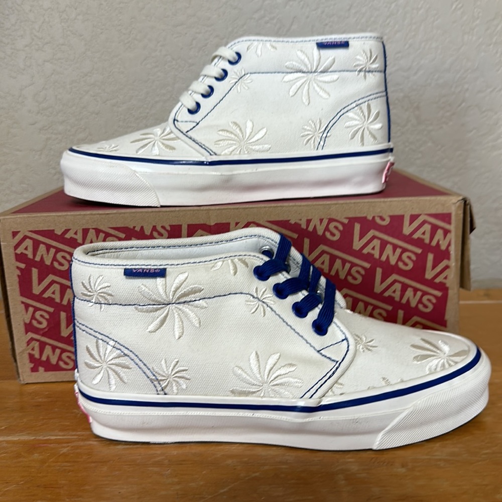 Vans Og Chukka Boot Canvas embroidered daisies marshmallow vault collection